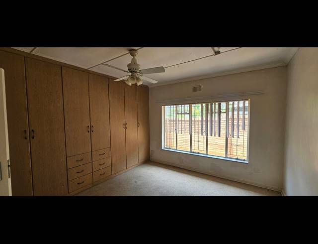 3 BEDROOM FREESTANDING FOR SALE IN PROTEA PARK